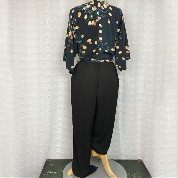 The Savile Row tulip print top jumpsuit 6 - Picture 7 of 9